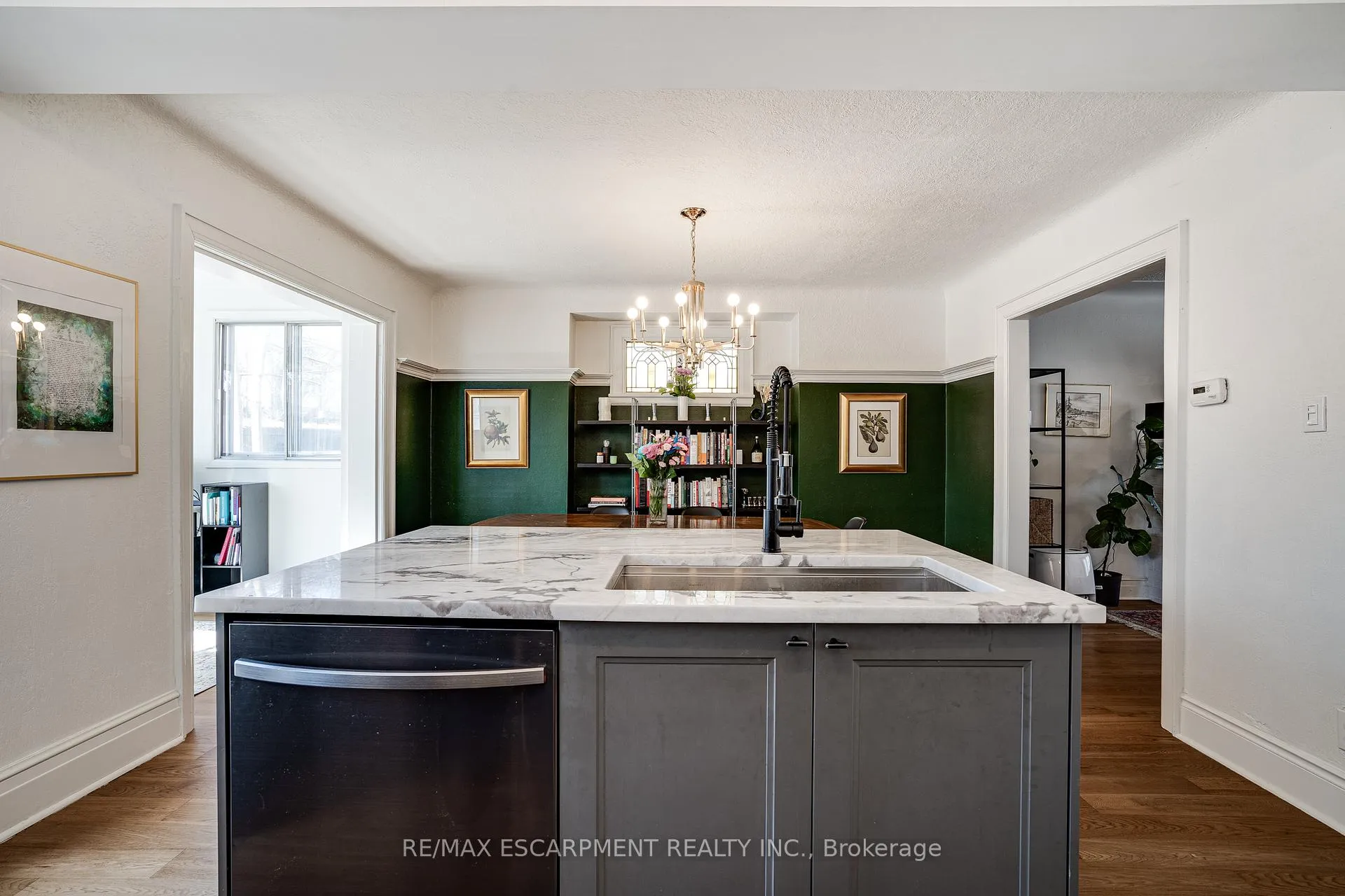 Photo 16 of 18 Haddon Avenue S, Hamilton, Westdale — HOMEH