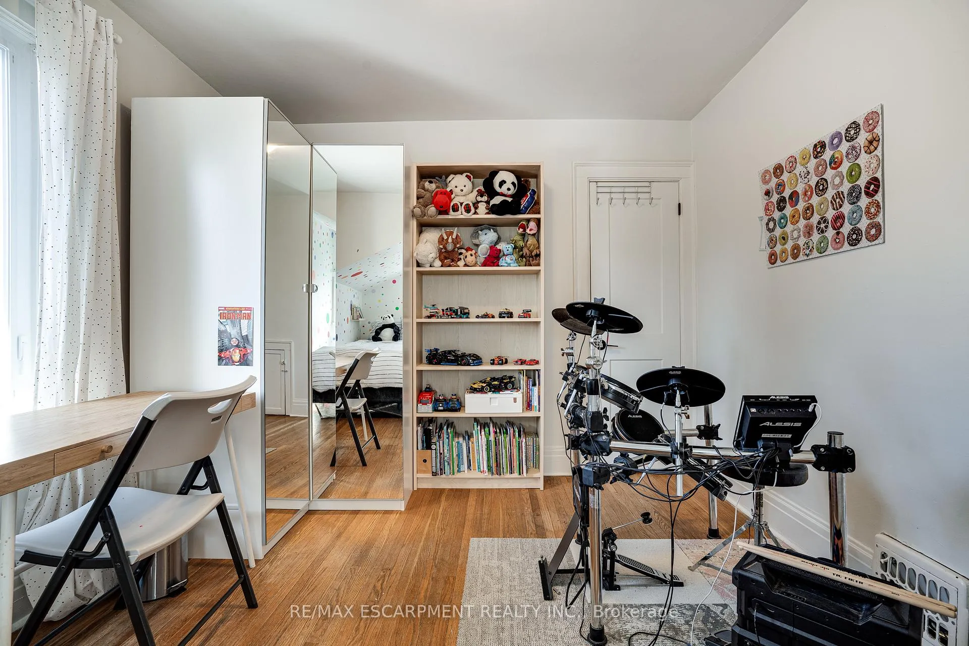 Photo 27 of 18 Haddon Avenue S, Hamilton, Westdale — HOMEH