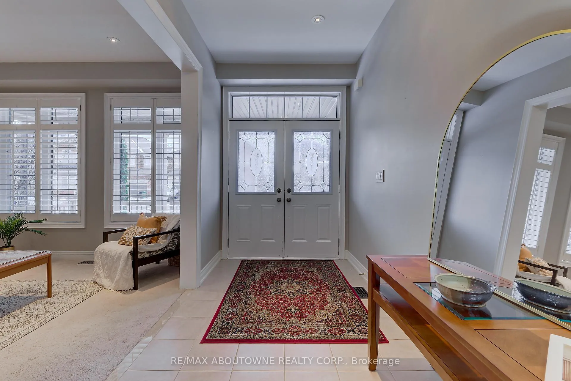 Photo 3 of 174 Mcknight Avenue, Hamilton, Waterdown — HOMEH