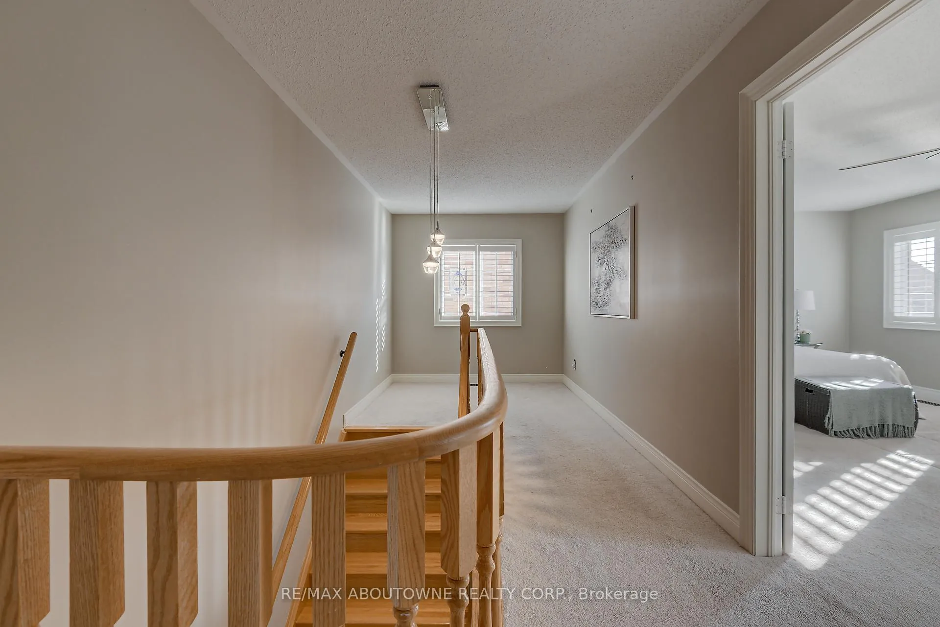 Photo 22 of 174 Mcknight Avenue, Hamilton, Waterdown — HOMEH