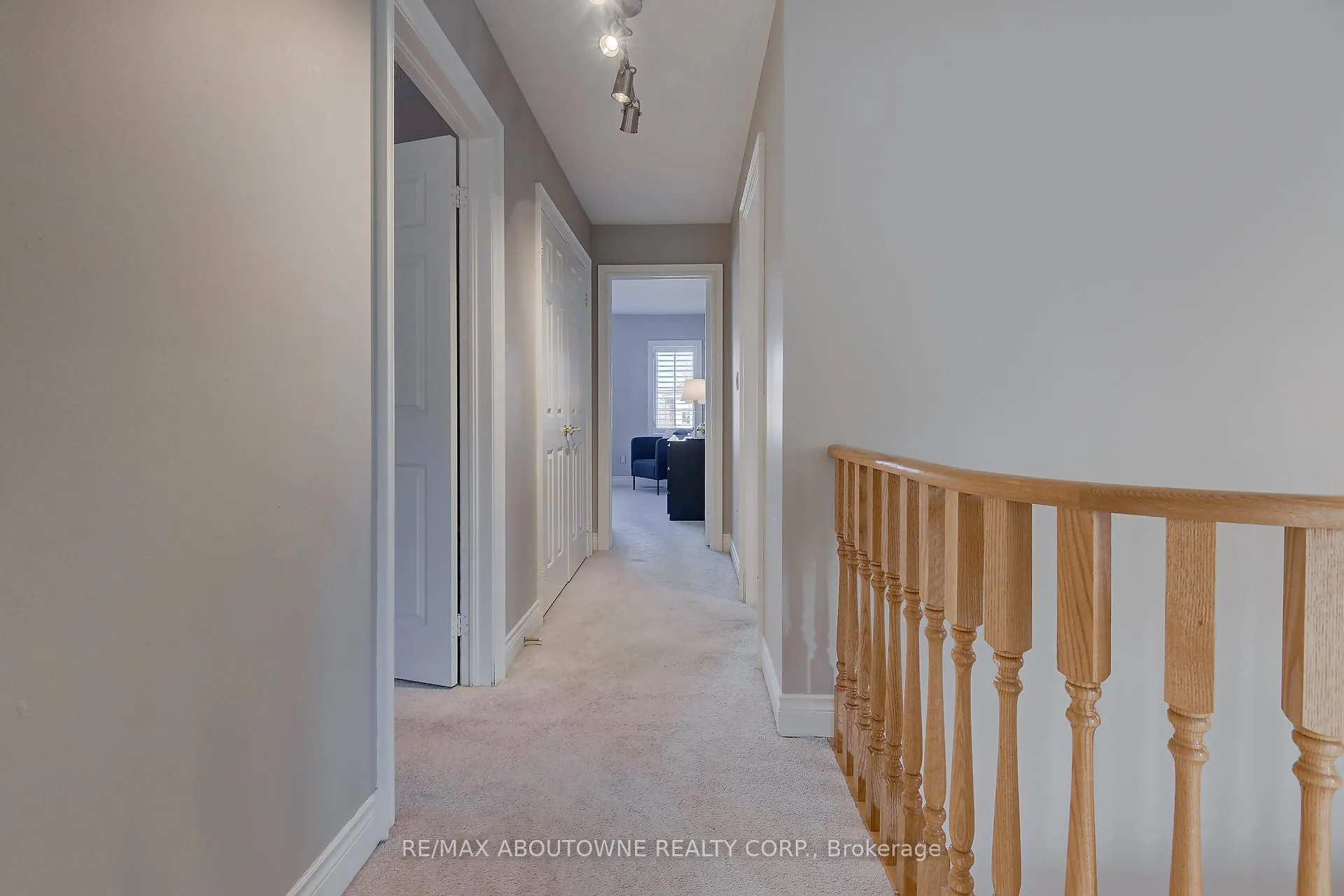 Photo 30 of 174 Mcknight Avenue, Hamilton, Waterdown — HOMEH