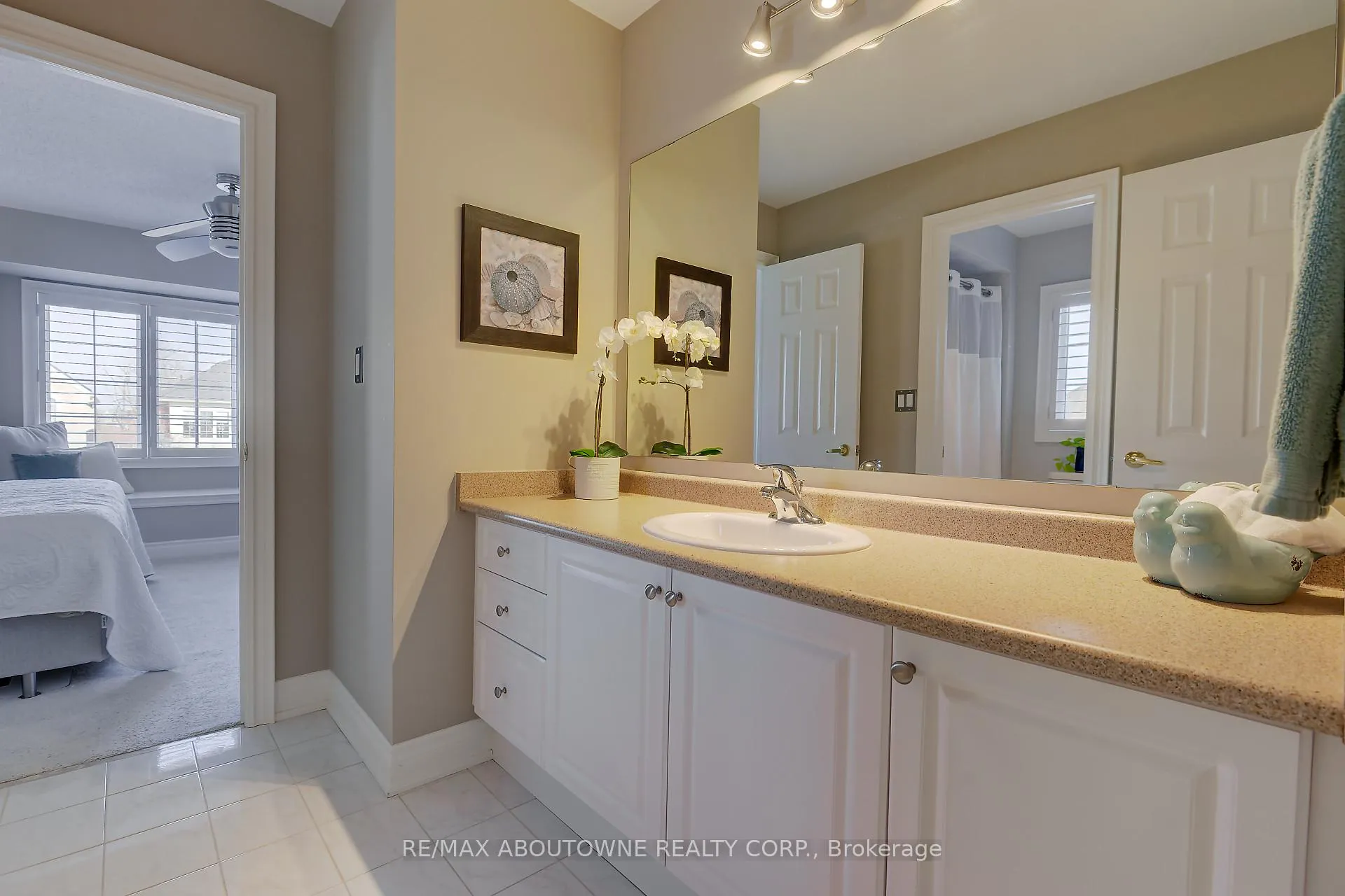 Photo 32 of 174 Mcknight Avenue, Hamilton, Waterdown — HOMEH