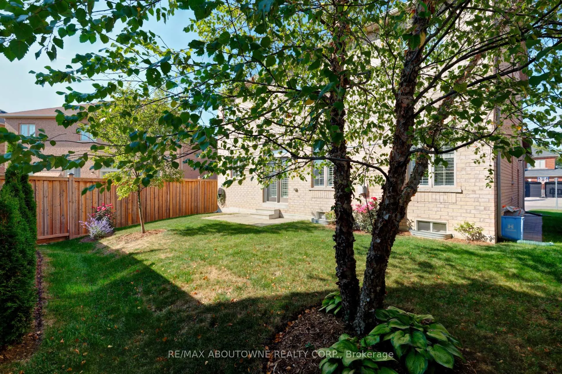 Photo 41 of 174 Mcknight Avenue, Hamilton, Waterdown — HOMEH