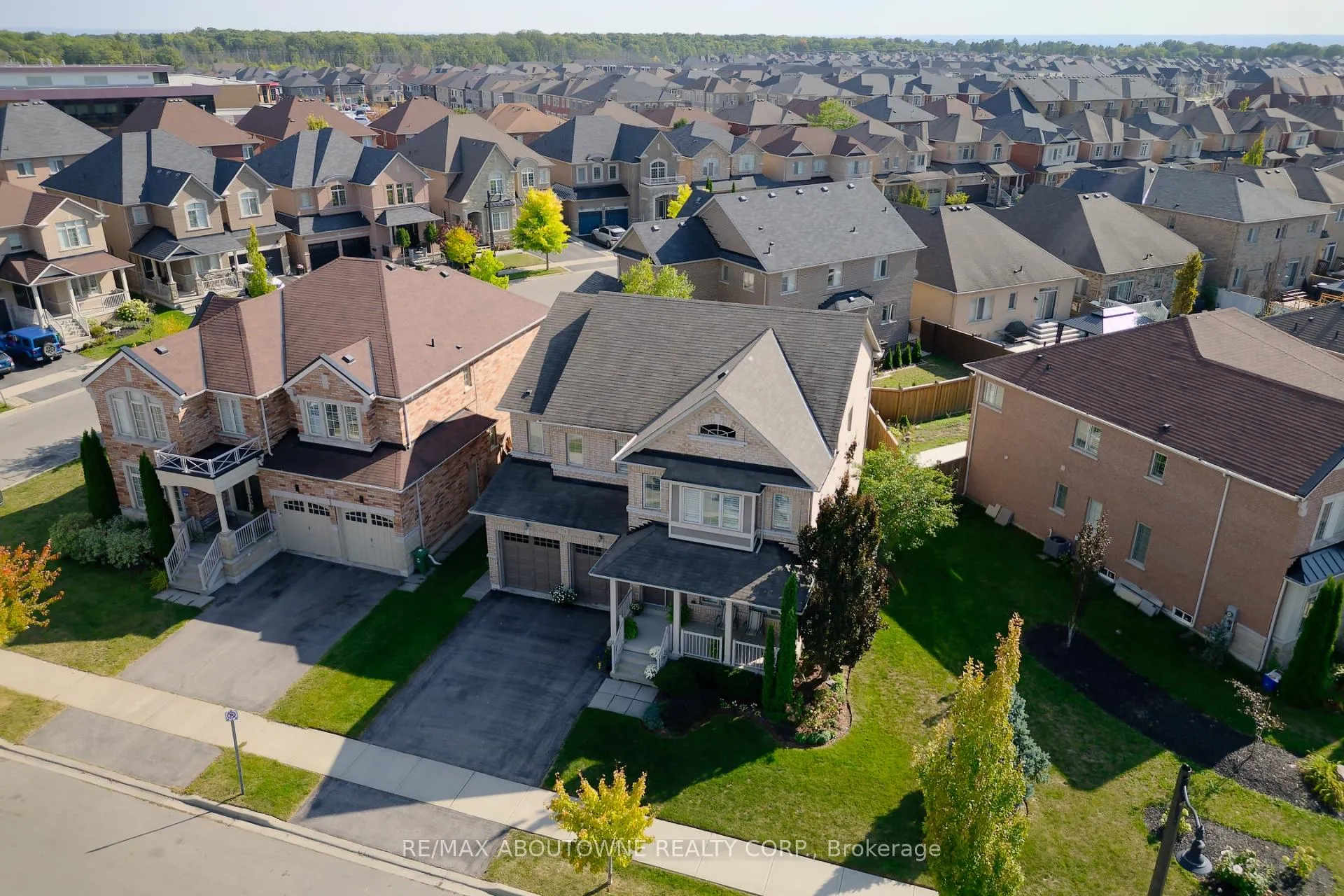 Photo 46 of 174 Mcknight Avenue, Hamilton, Waterdown — HOMEH