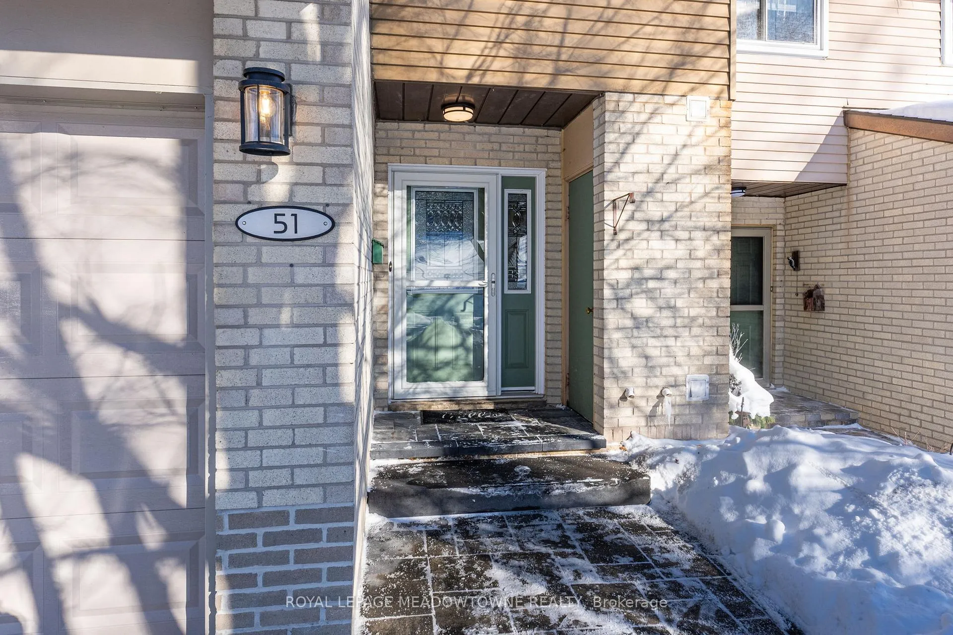 Photo 5 of 51 Lynden Circle, Halton Hills, Georgetown — HOMEH