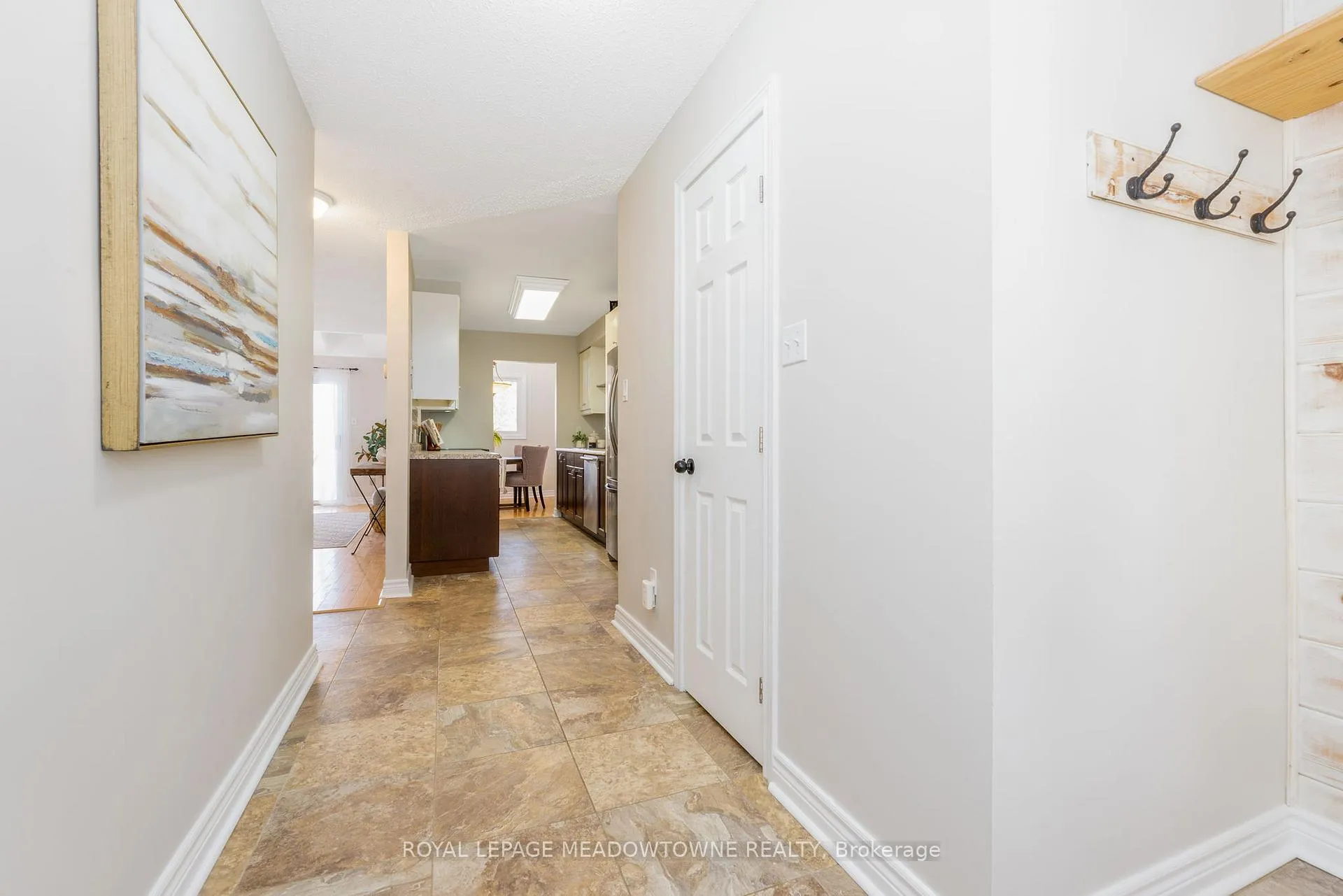 Photo 8 of 51 Lynden Circle, Halton Hills, Georgetown — HOMEH