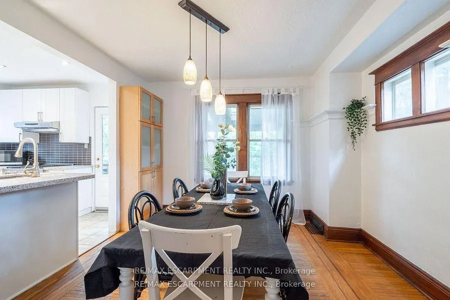 Photo 7 of 56 Newton Avenue, Hamilton, Cootes Paradise — HOMEH