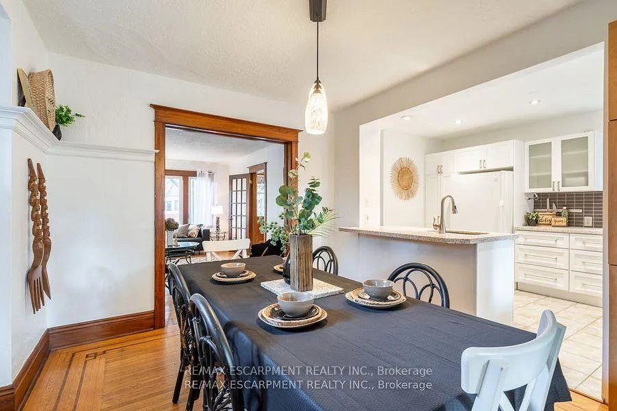 Photo 8 of 56 Newton Avenue, Hamilton, Cootes Paradise — HOMEH