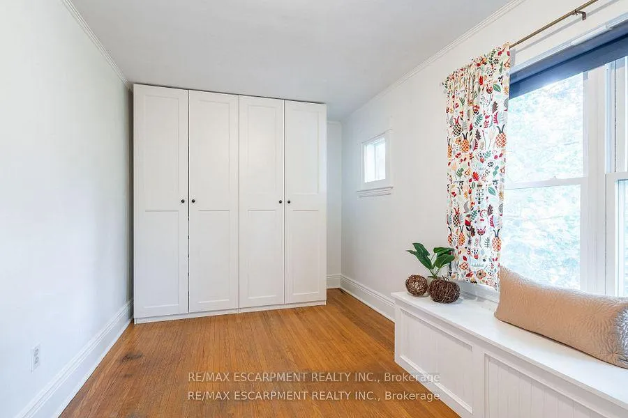 Photo 23 of 56 Newton Avenue, Hamilton, Cootes Paradise — HOMEH