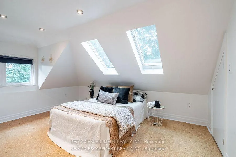 Photo 27 of 56 Newton Avenue, Hamilton, Cootes Paradise — HOMEH