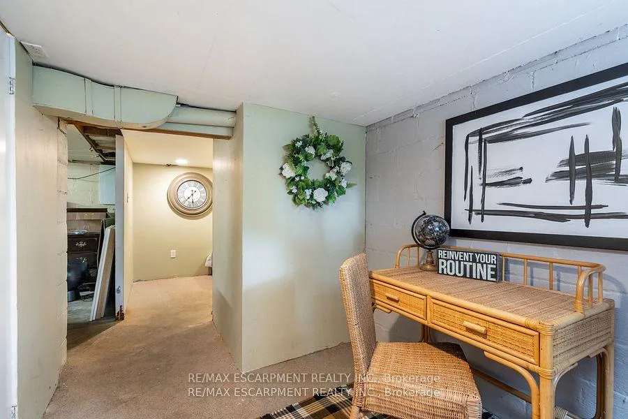 Photo 33 of 56 Newton Avenue, Hamilton, Cootes Paradise — HOMEH