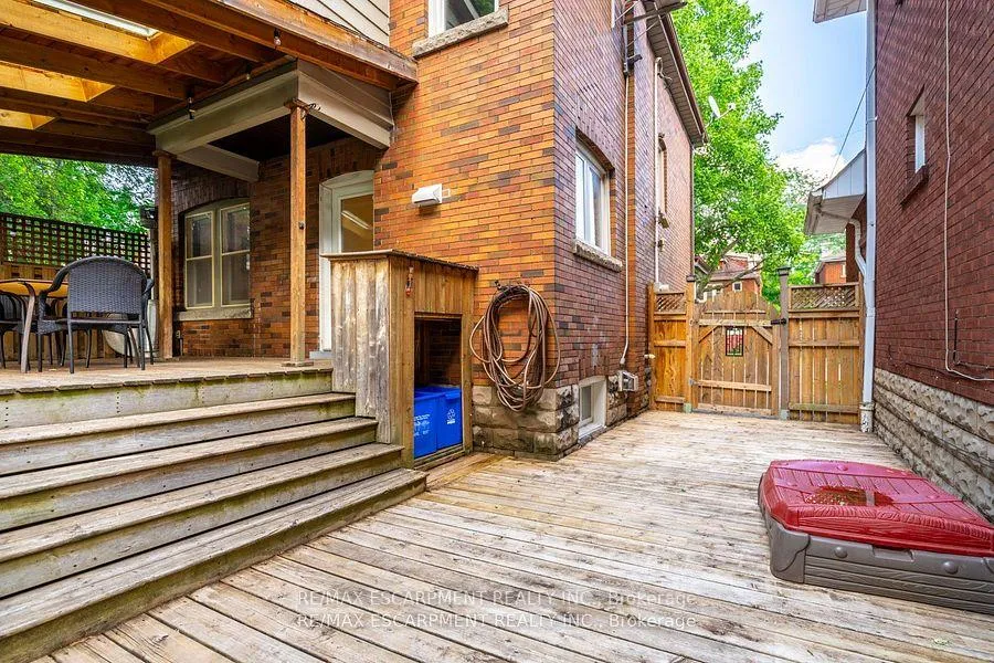 Photo 36 of 56 Newton Avenue, Hamilton, Cootes Paradise — HOMEH