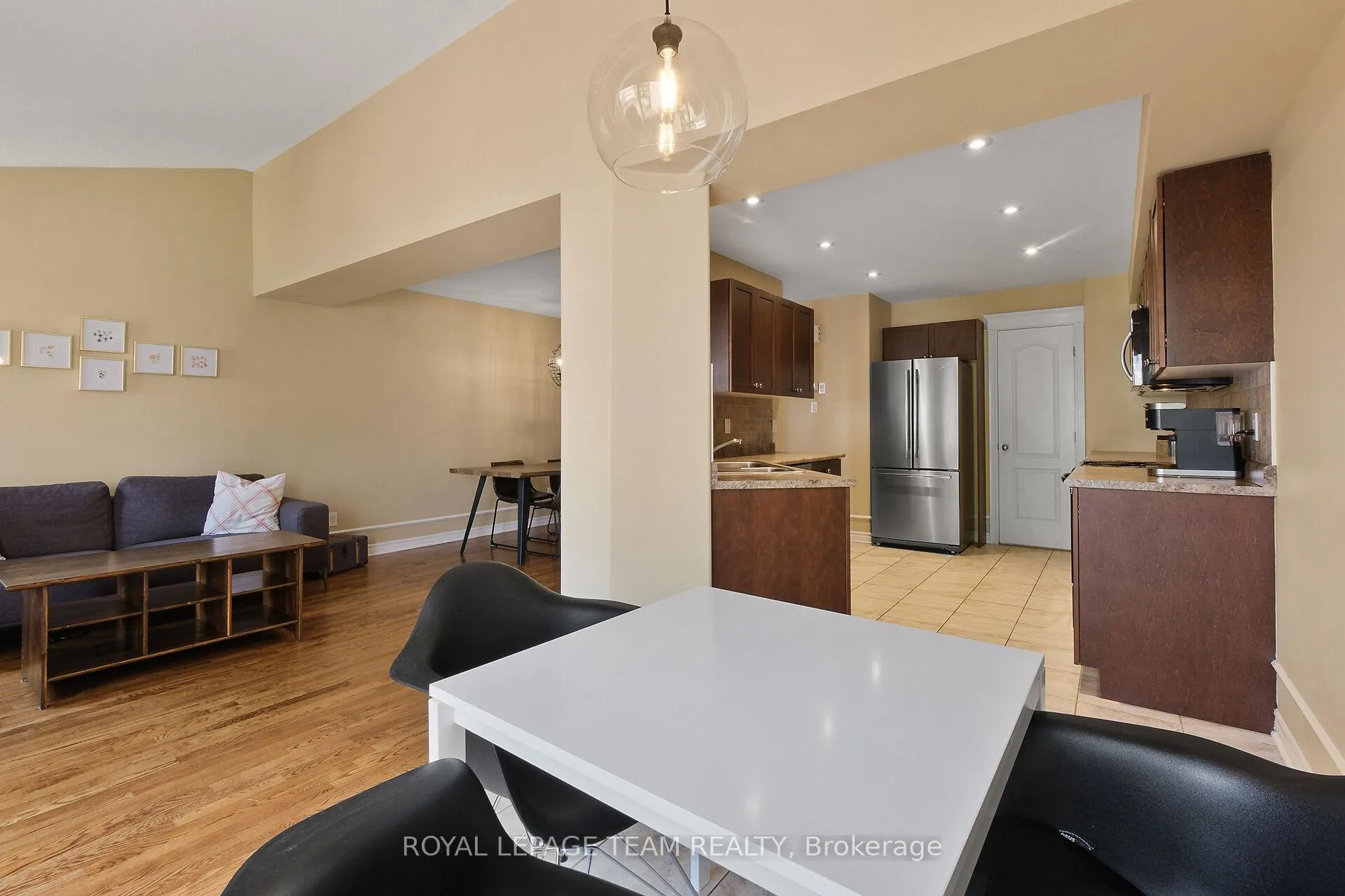 Photo 17 of 135 Talltree Crescent, Ottawa, Stittsville (Central) — HOMEH
