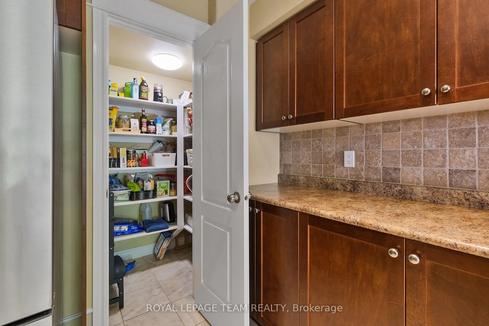 Photo 26 of 135 Talltree Crescent, Ottawa, Stittsville (Central) — HOMEH