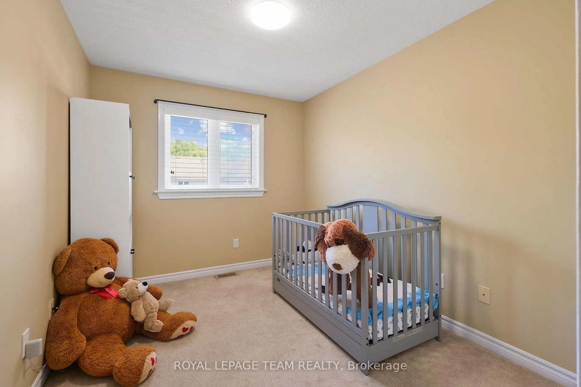 Photo 35 of 135 Talltree Crescent, Ottawa, Stittsville (Central) — HOMEH