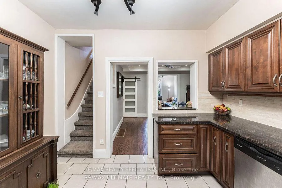 Photo 17 of 21 Severn Street, Hamilton, Central — HOMEH