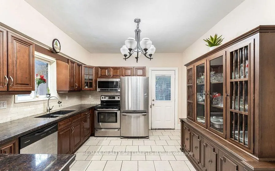 Photo 20 of 21 Severn Street, Hamilton, Central — HOMEH