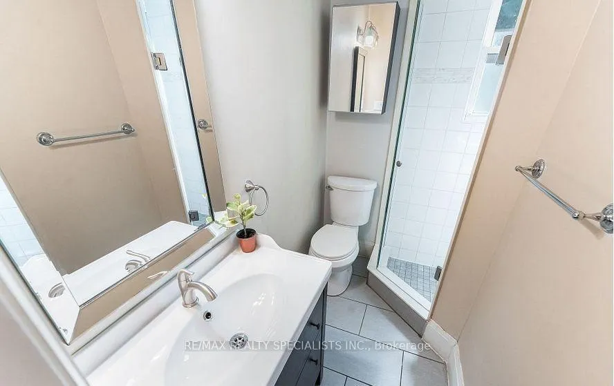 Photo 25 of 21 Severn Street, Hamilton, Central — HOMEH