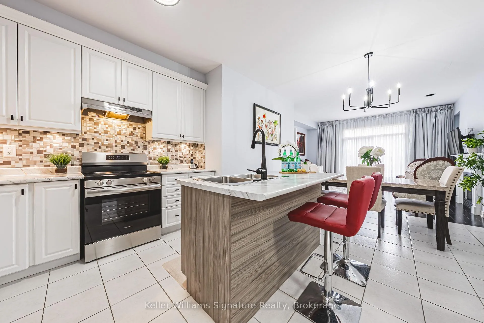 Photo 5 of 27 Dufay Road, Brampton, Northwest Brampton — HOMEH