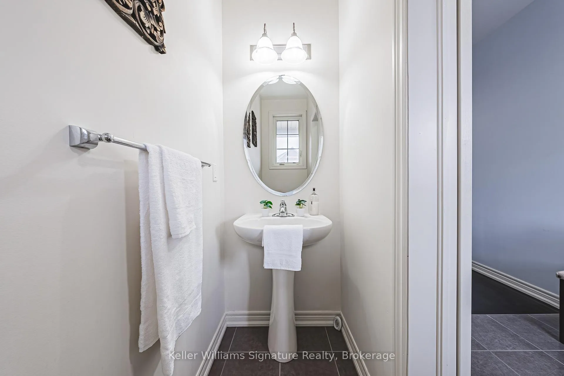 Photo 16 of 27 Dufay Road, Brampton, Northwest Brampton — HOMEH