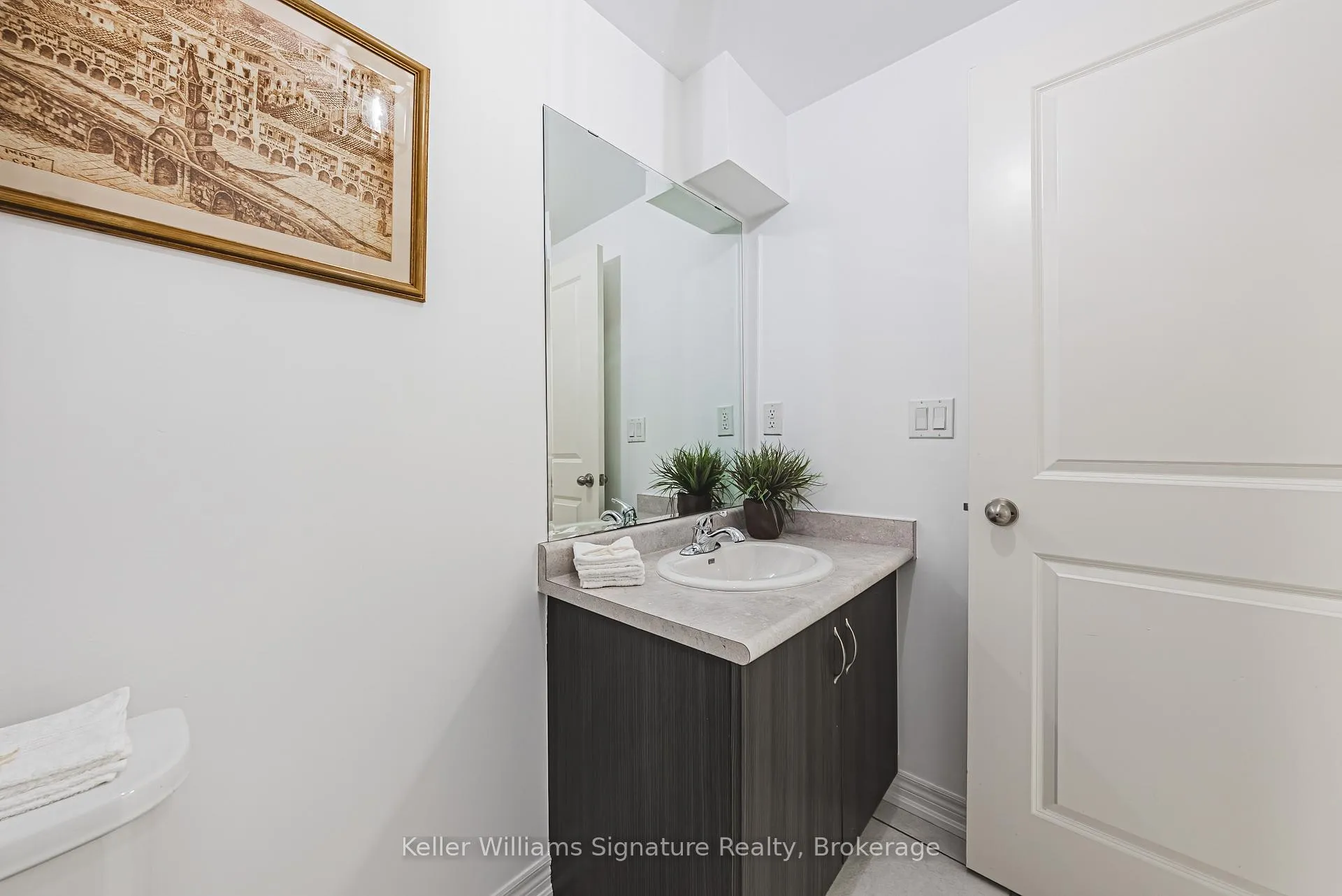 Photo 37 of 27 Dufay Road, Brampton, Northwest Brampton — HOMEH