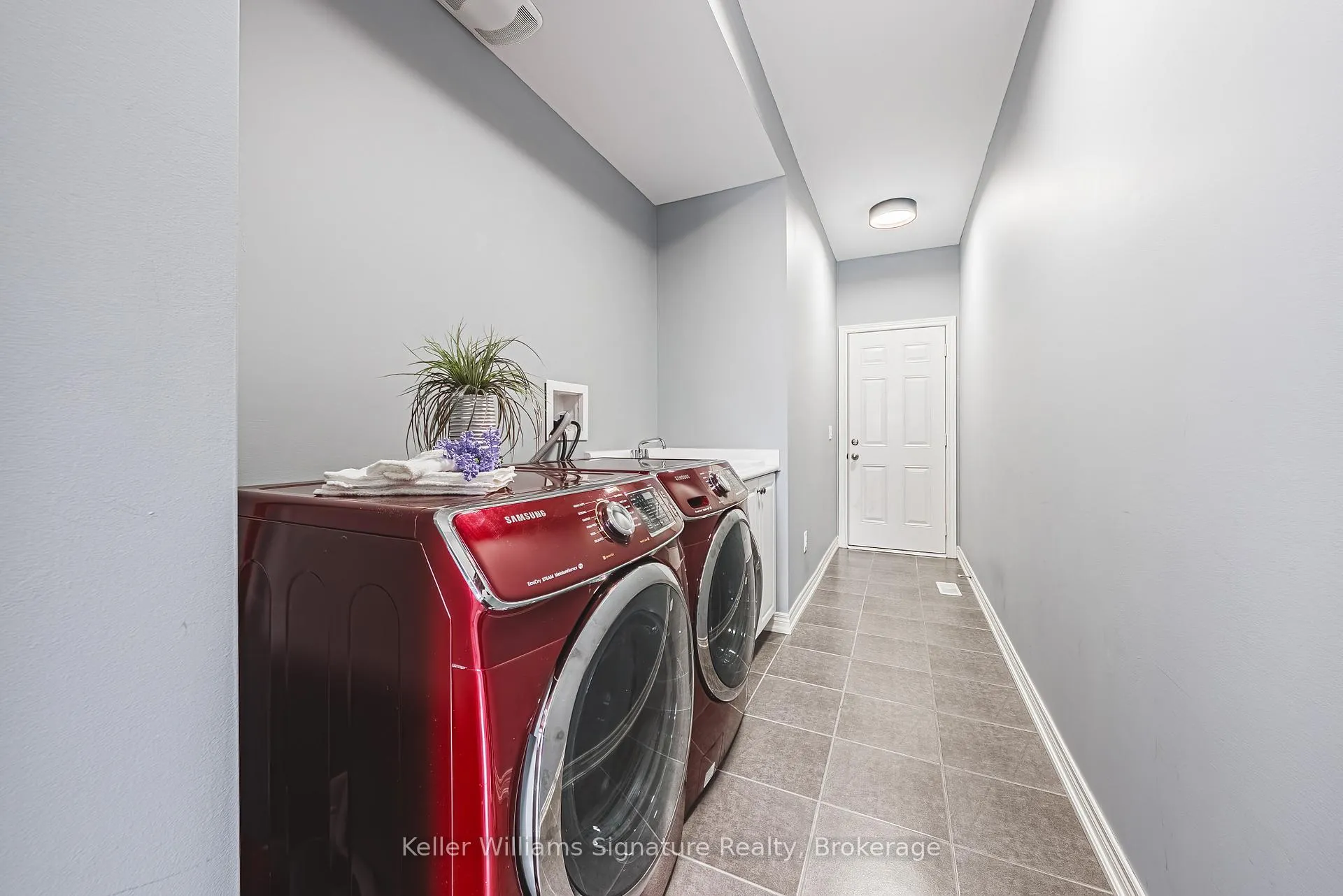 Photo 38 of 27 Dufay Road, Brampton, Northwest Brampton — HOMEH