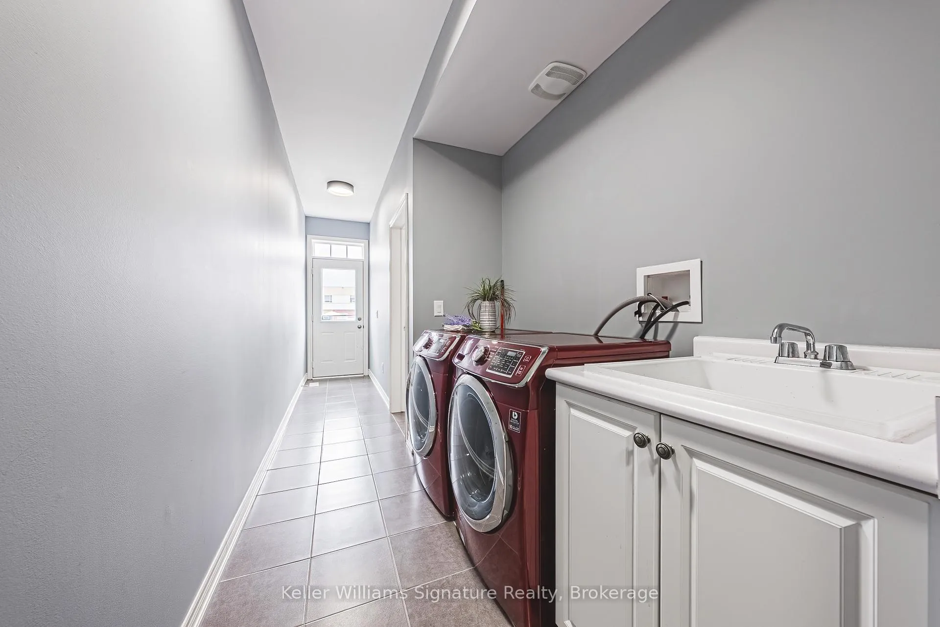 Photo 39 of 27 Dufay Road, Brampton, Northwest Brampton — HOMEH