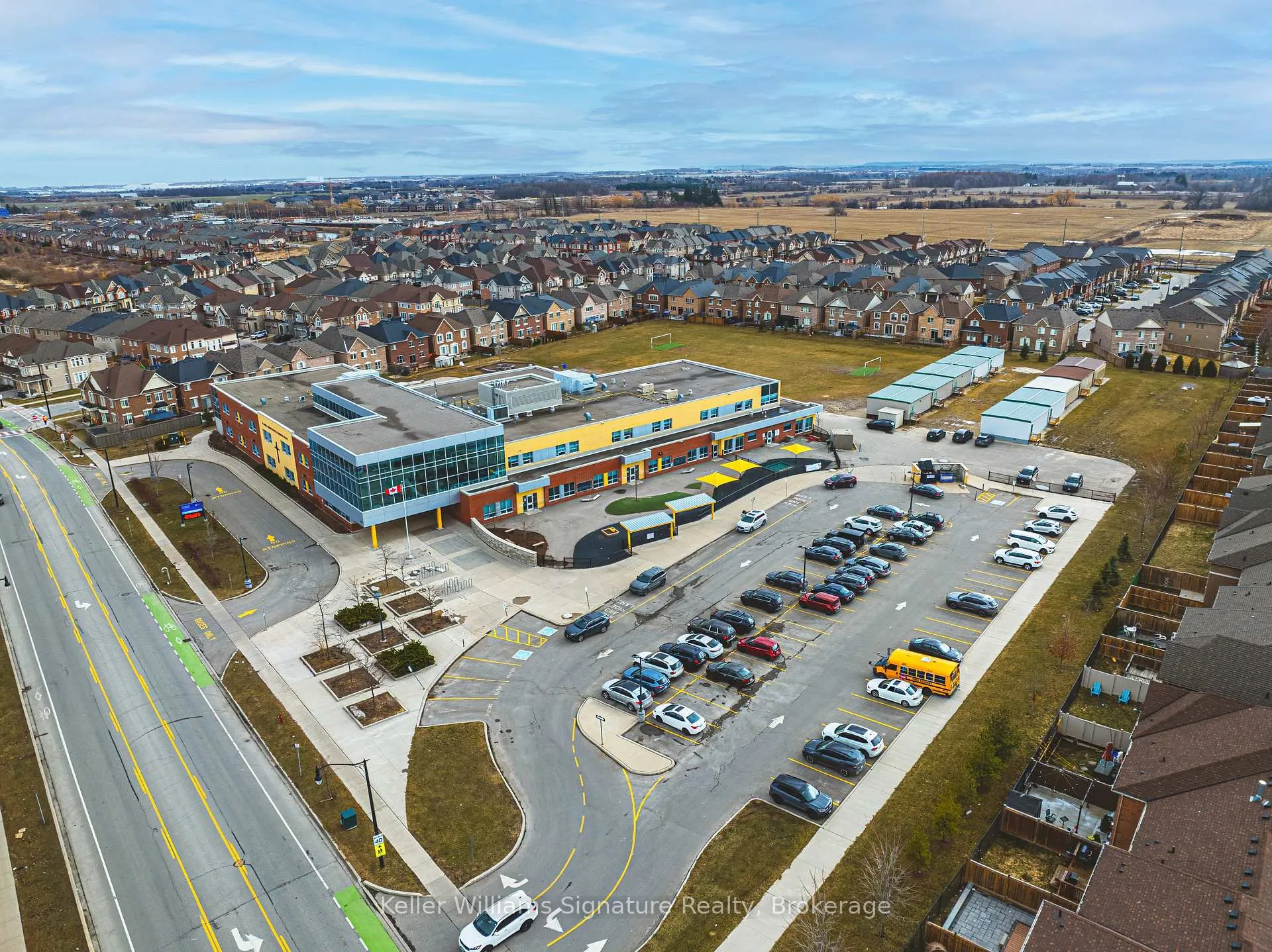 Photo 43 of 27 Dufay Road, Brampton, Northwest Brampton — HOMEH