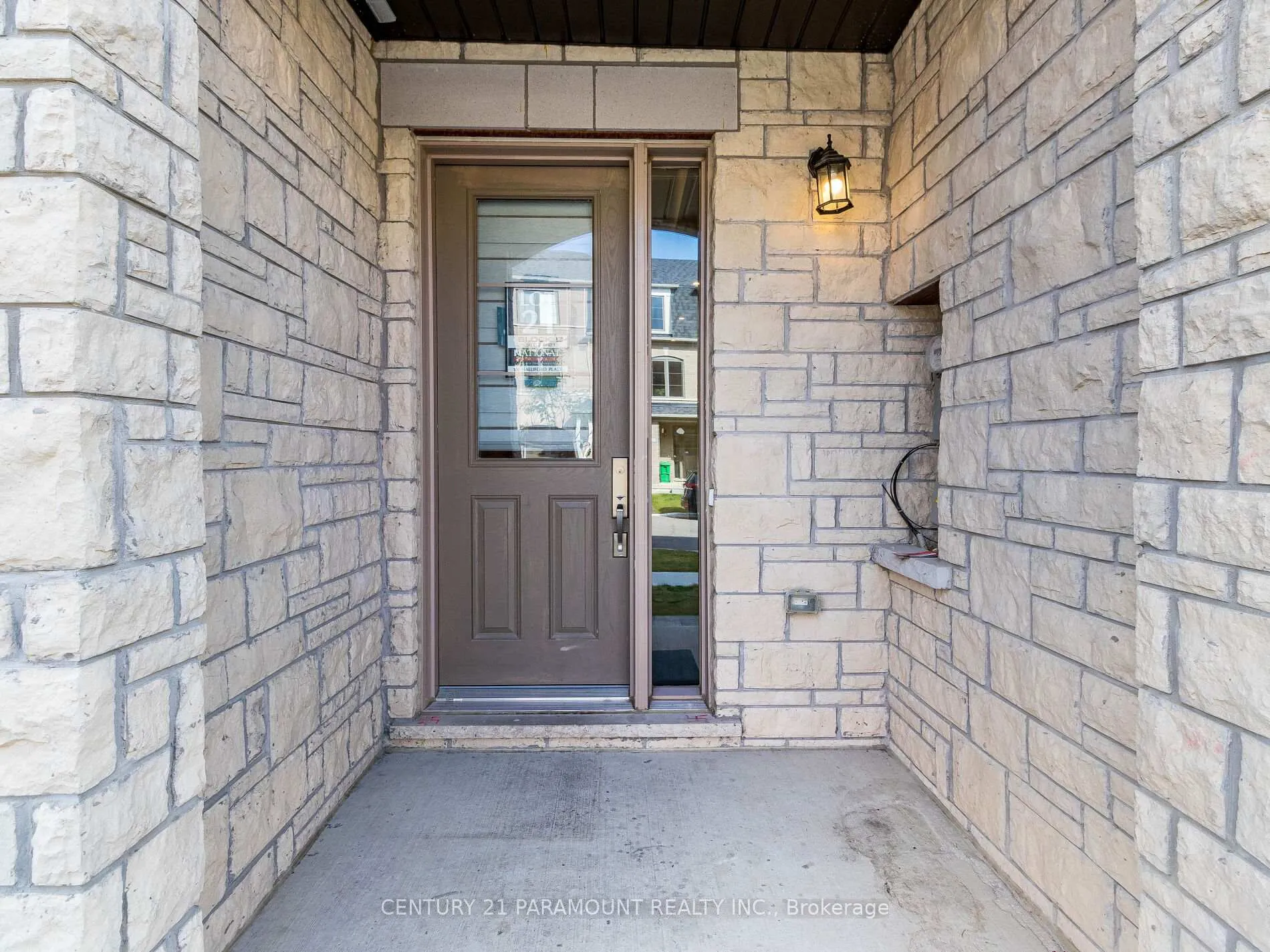Photo 5 of 110 Halliford Place, Brampton, Bram East — HOMEH