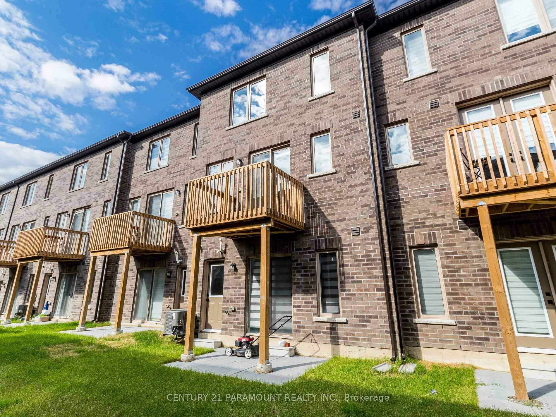 Photo 38 of 110 Halliford Place, Brampton, Bram East — HOMEH