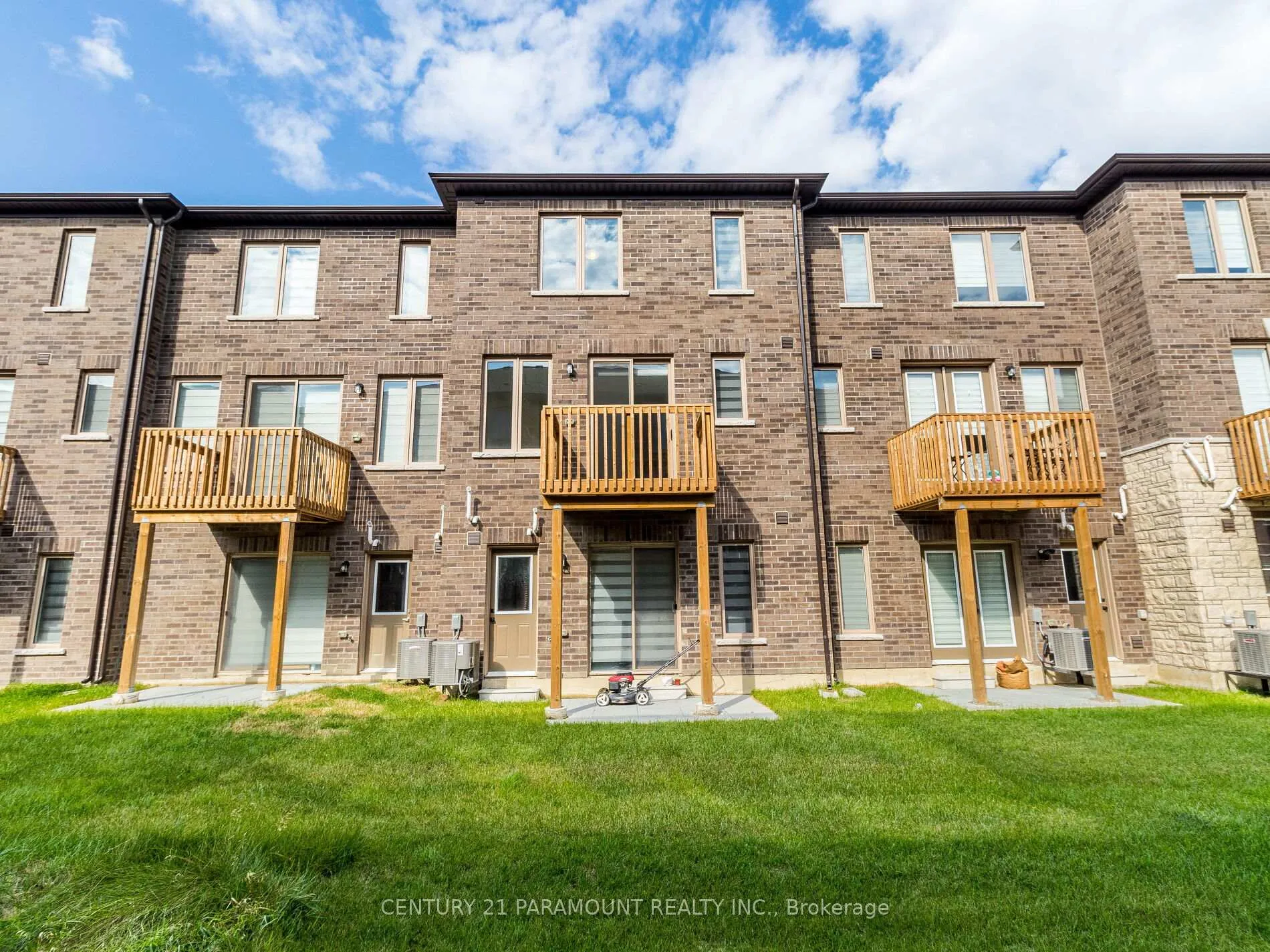 Photo 39 of 110 Halliford Place, Brampton, Bram East — HOMEH