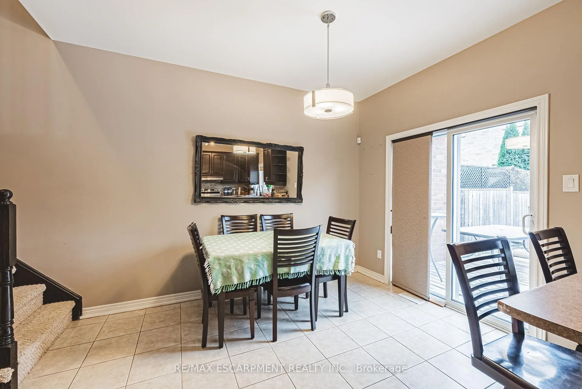 Photo 9 of 65 Glendarling Crescent, Hamilton, Stoney Creek — HOMEH