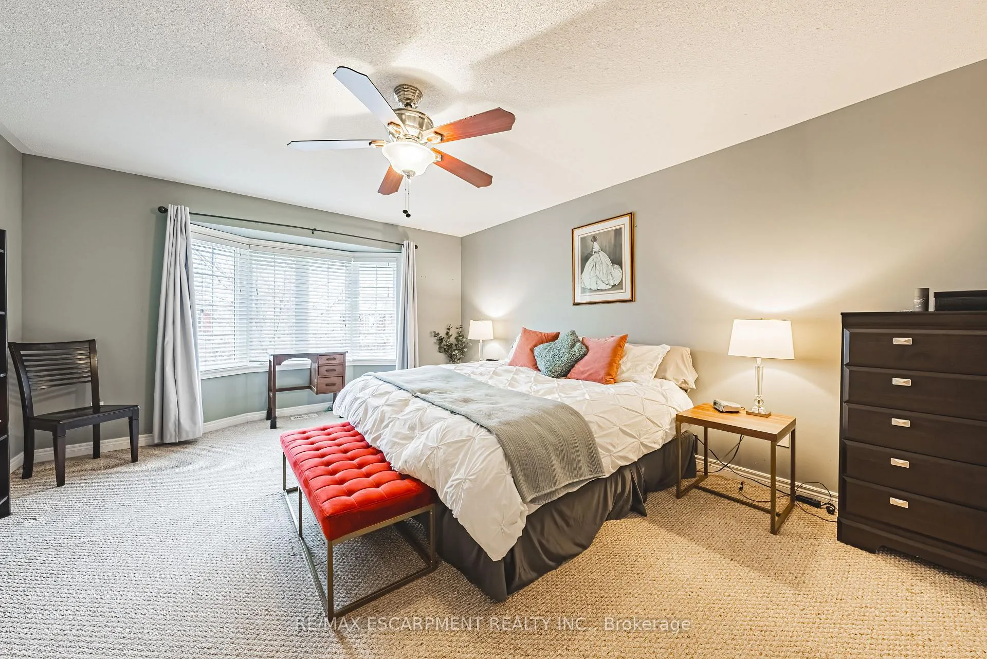 Photo 11 of 65 Glendarling Crescent, Hamilton, Stoney Creek — HOMEH