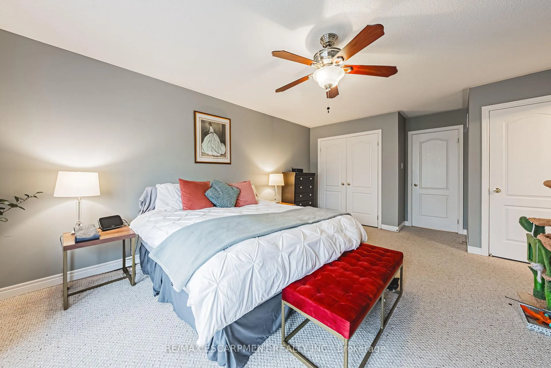Photo 12 of 65 Glendarling Crescent, Hamilton, Stoney Creek — HOMEH