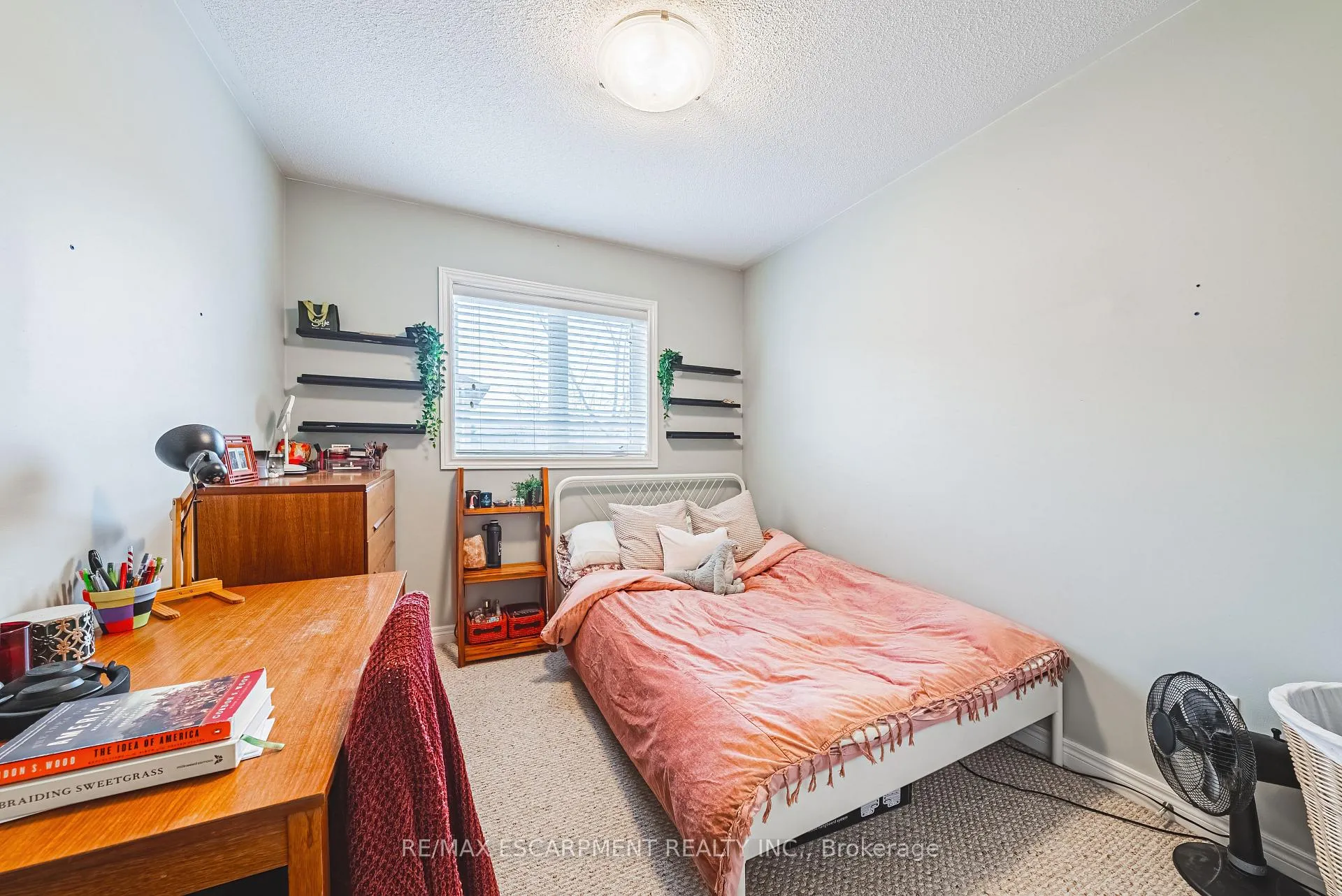 Photo 17 of 65 Glendarling Crescent, Hamilton, Stoney Creek — HOMEH