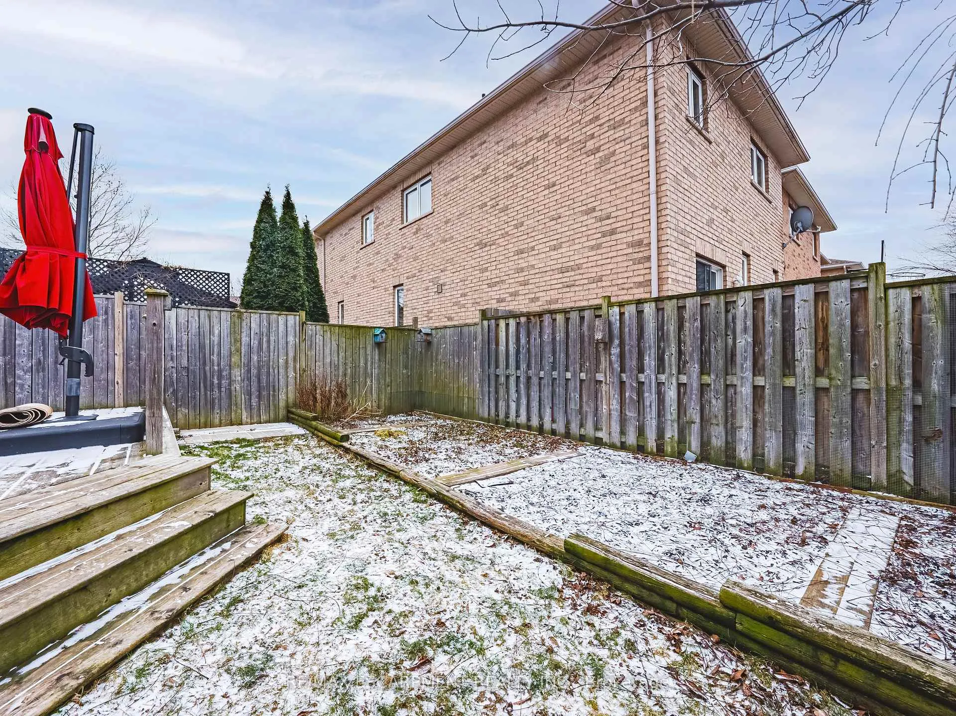 Photo 20 of 65 Glendarling Crescent, Hamilton, Stoney Creek — HOMEH