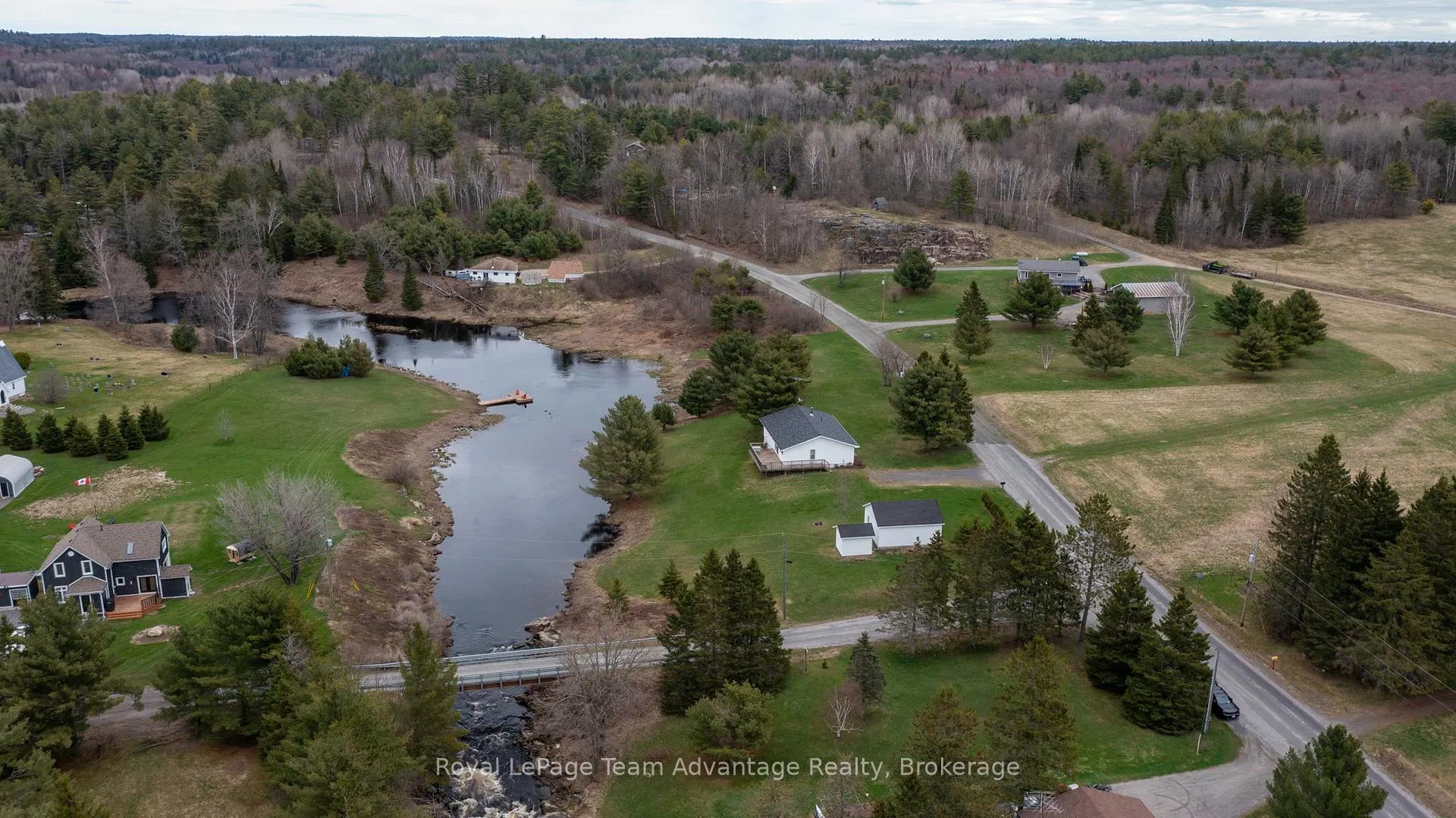 Photo 43 of 142 Broadbent Road, McKellar — HOMEH
