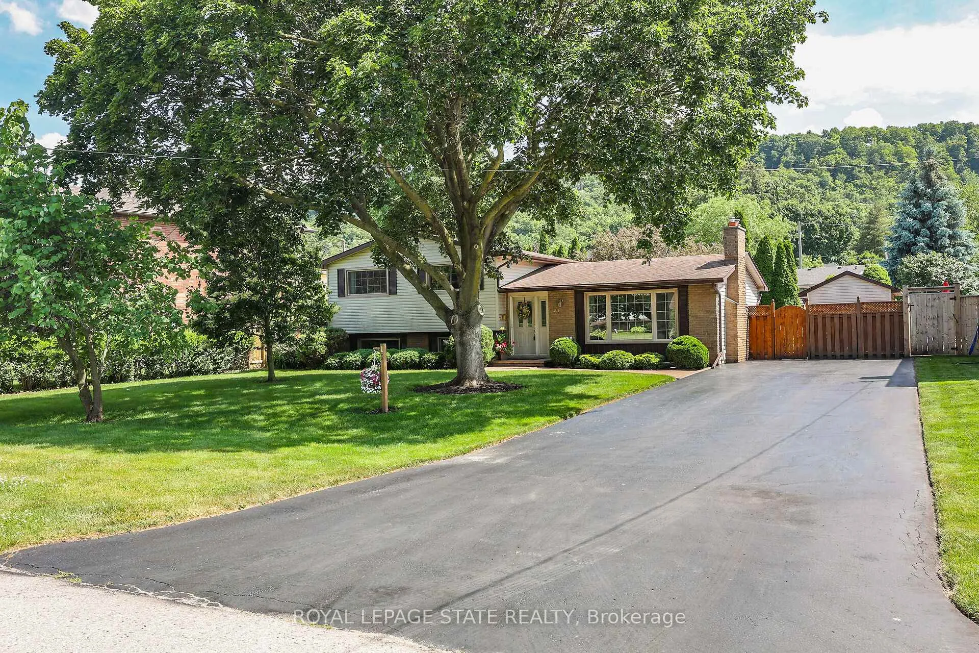 Photo 1 of 12 Elgin Street, Grimsby, Grimsby West — HOMEH