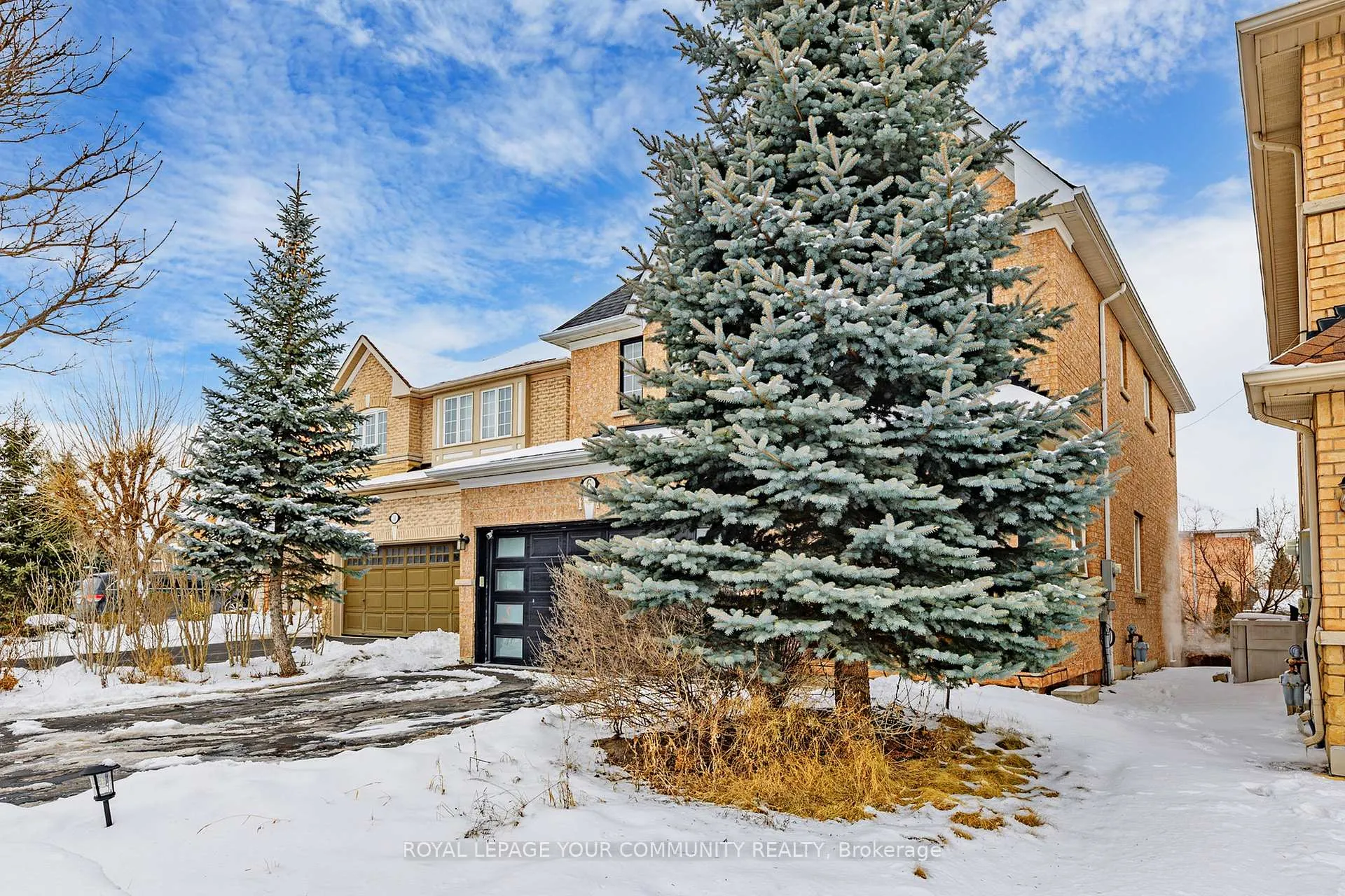 Photo 2 of 6 Pepperberry Road, Vaughan, Patterson — HOMEH