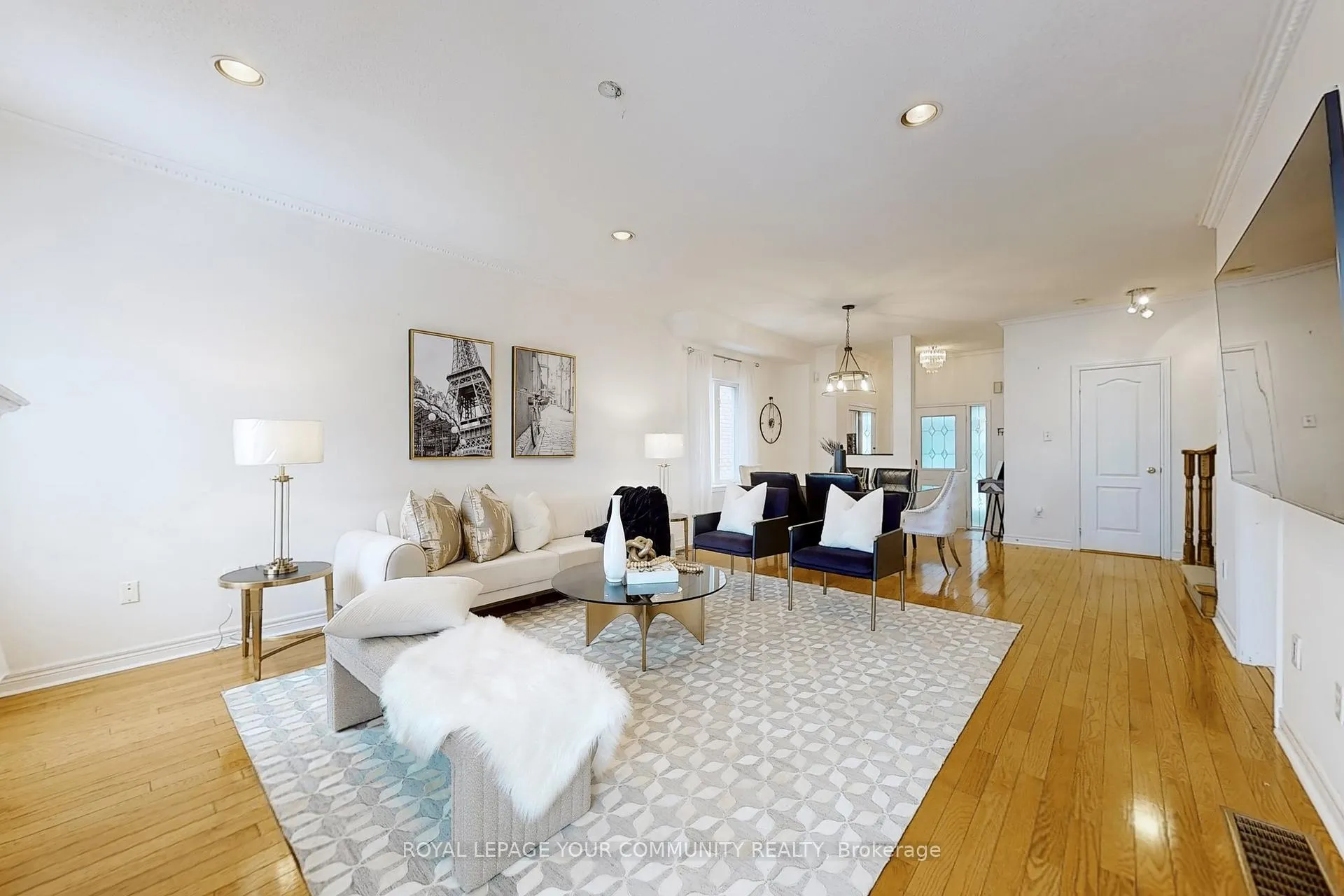 Photo 5 of 6 Pepperberry Road, Vaughan, Patterson — HOMEH
