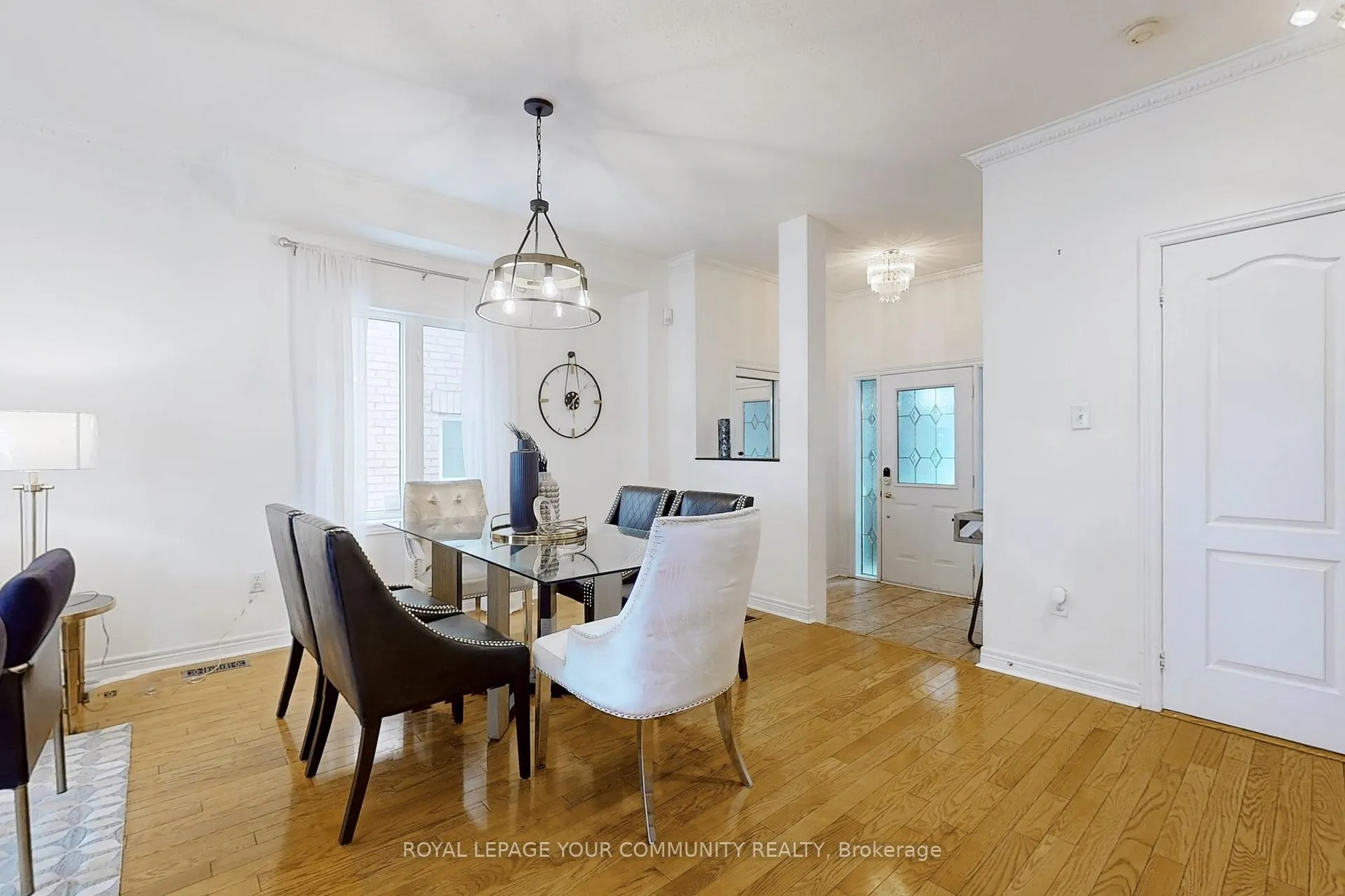 Photo 7 of 6 Pepperberry Road, Vaughan, Patterson — HOMEH
