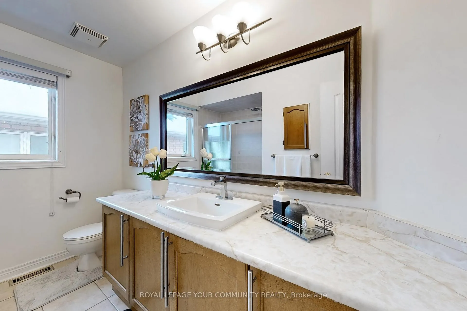 Photo 28 of 6 Pepperberry Road, Vaughan, Patterson — HOMEH