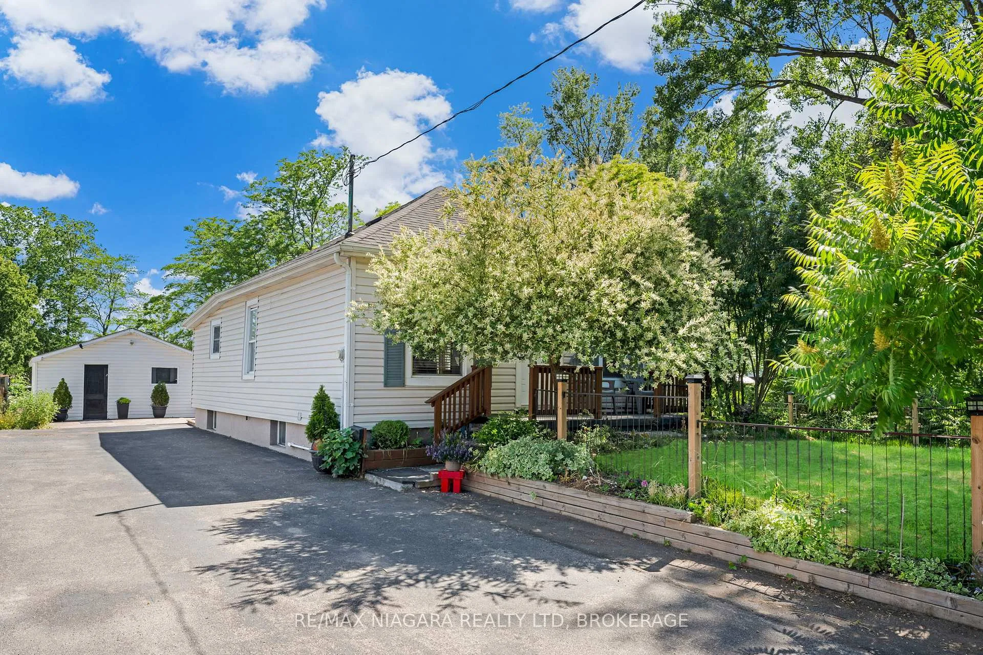 Front of 39 Sharpe Avenue