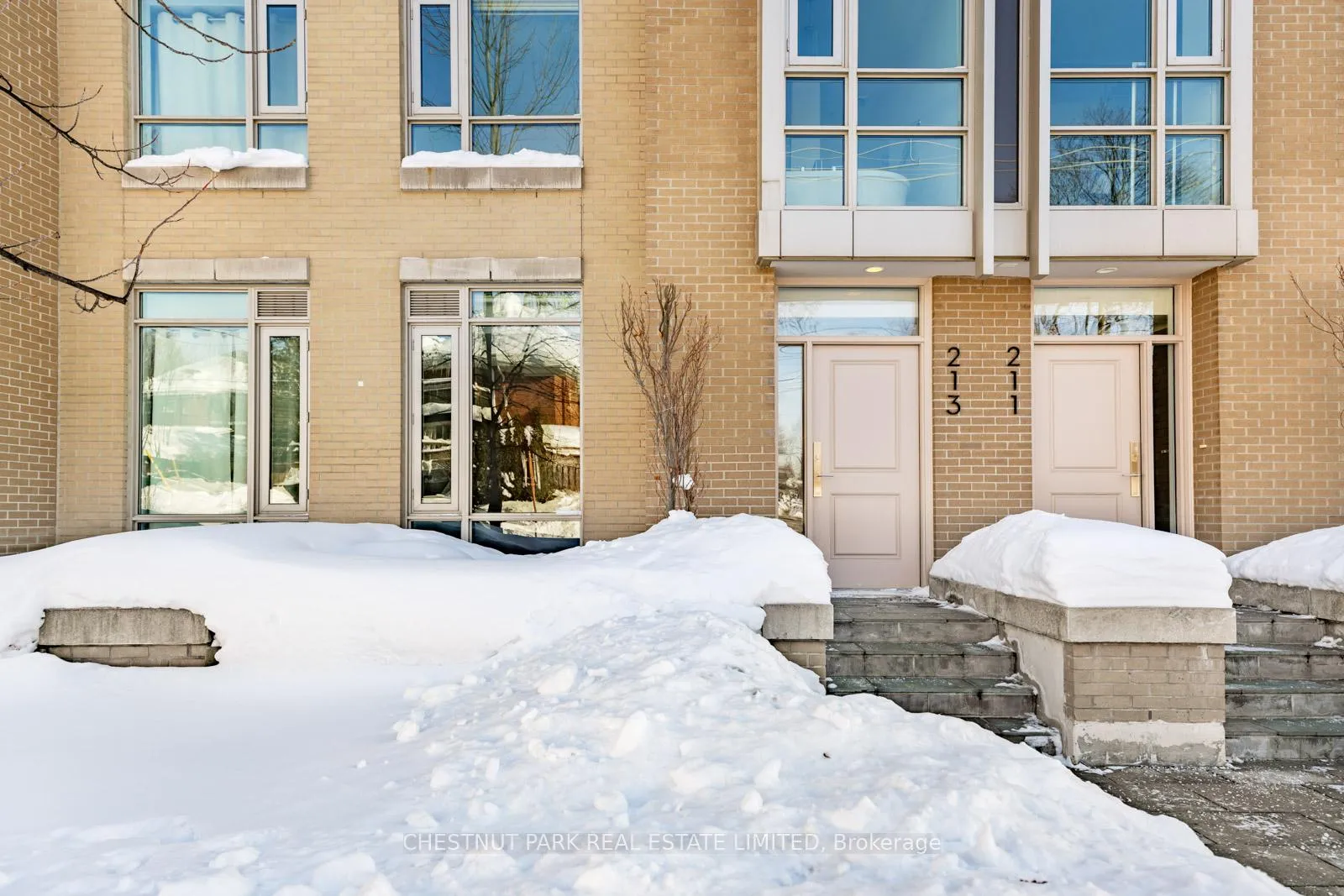 Photo 2 of 213 Duplex Avenue, Toronto, Yonge-Eglinton — HOMEH