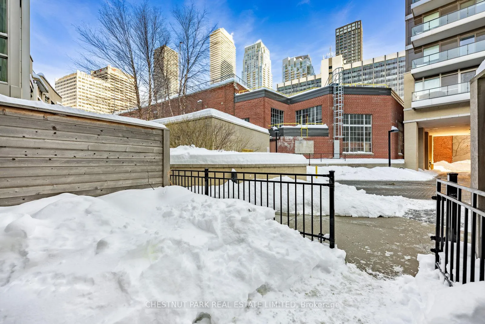 Photo 9 of 213 Duplex Avenue, Toronto, Yonge-Eglinton — HOMEH