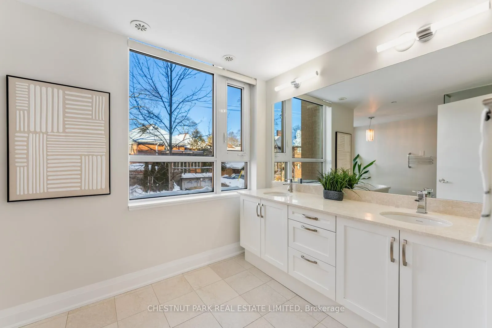 Photo 16 of 213 Duplex Avenue, Toronto, Yonge-Eglinton — HOMEH
