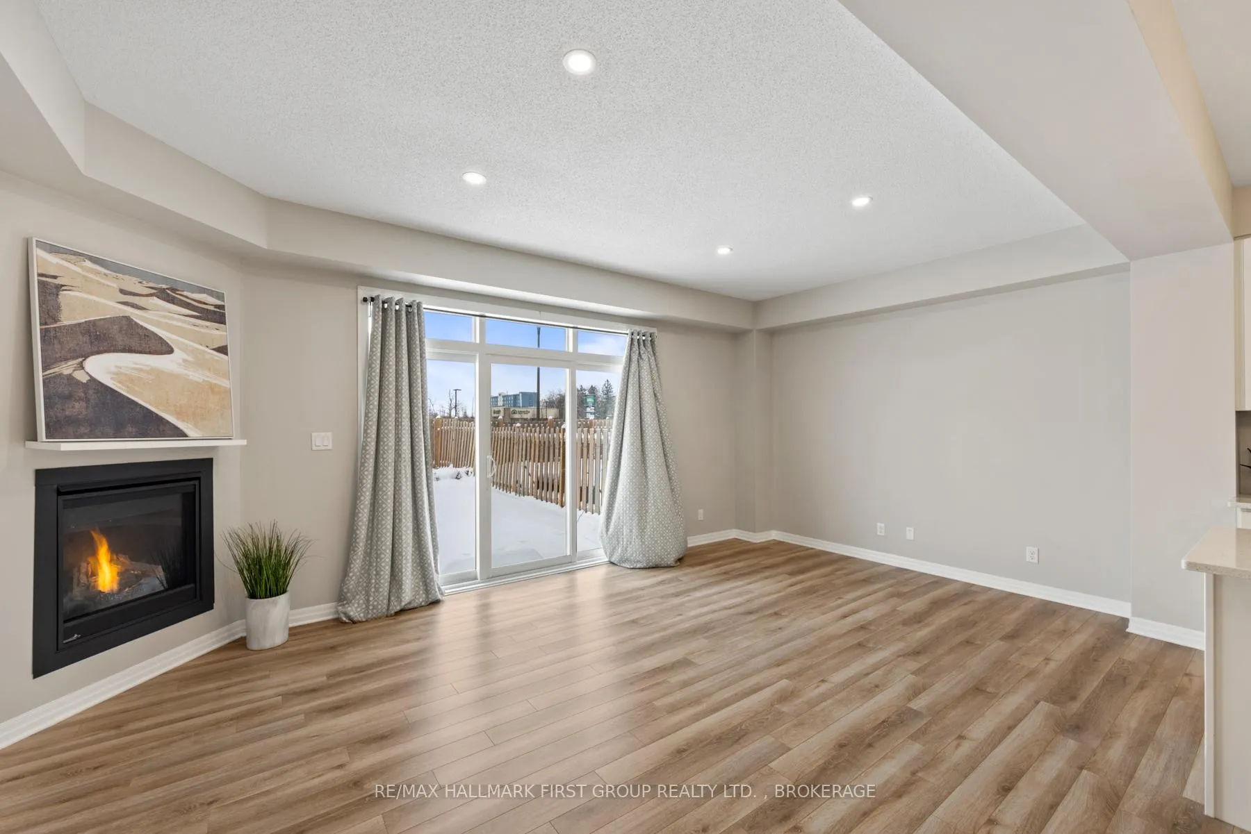 Photo 11 of 928 Riverview Way, Kingston, Kingston East (Incl Barret Crt) — HOMEH