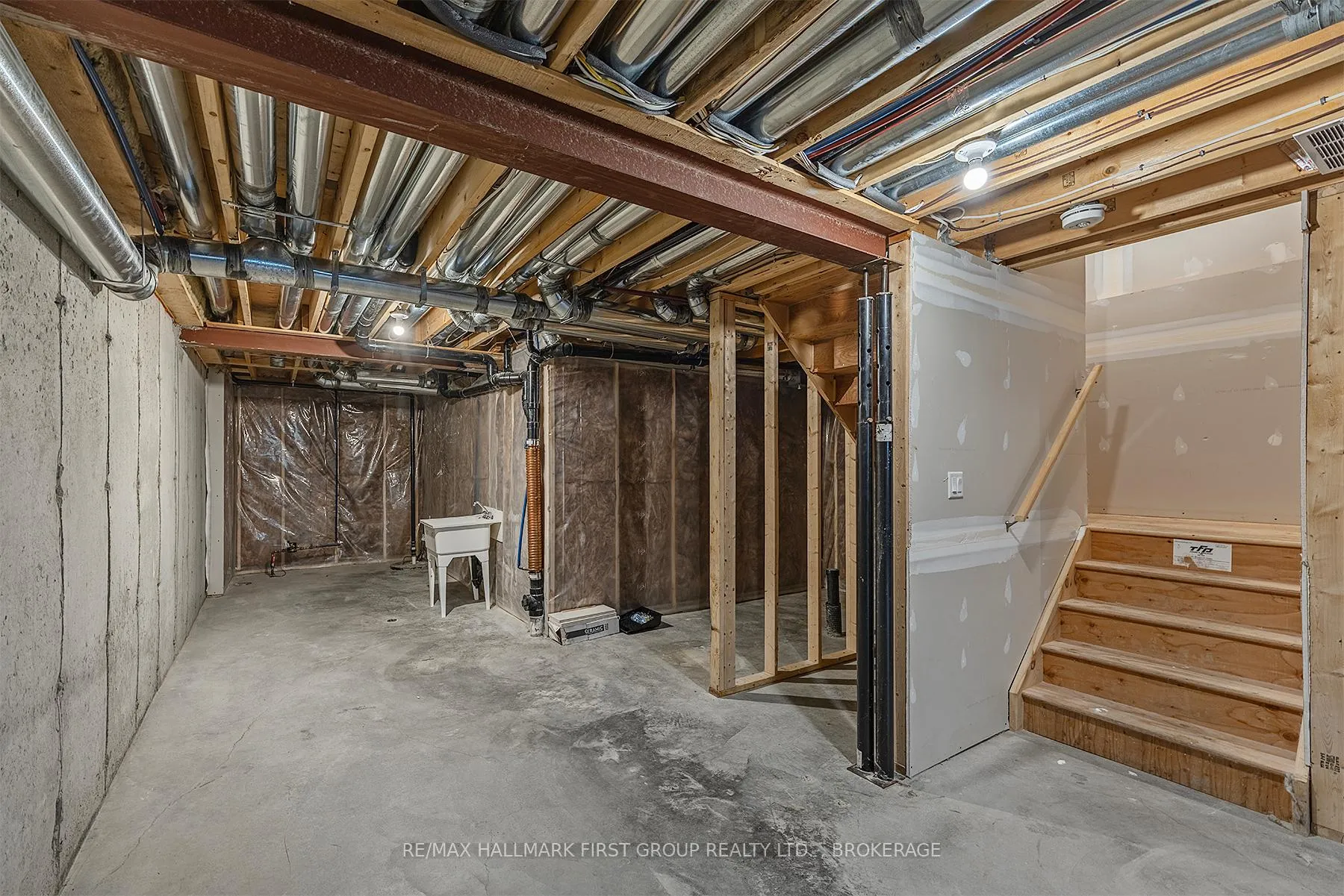 Photo 27 of 928 Riverview Way, Kingston, Kingston East (Incl Barret Crt) — HOMEH