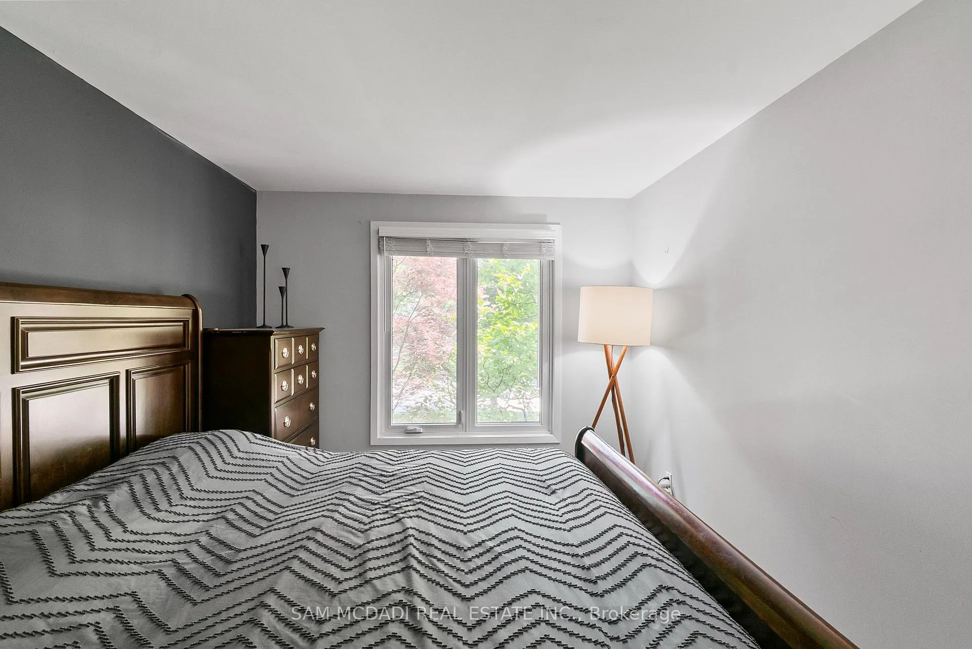 Photo 15 of 496 Seymour Drive, Oakville, West — HOMEH