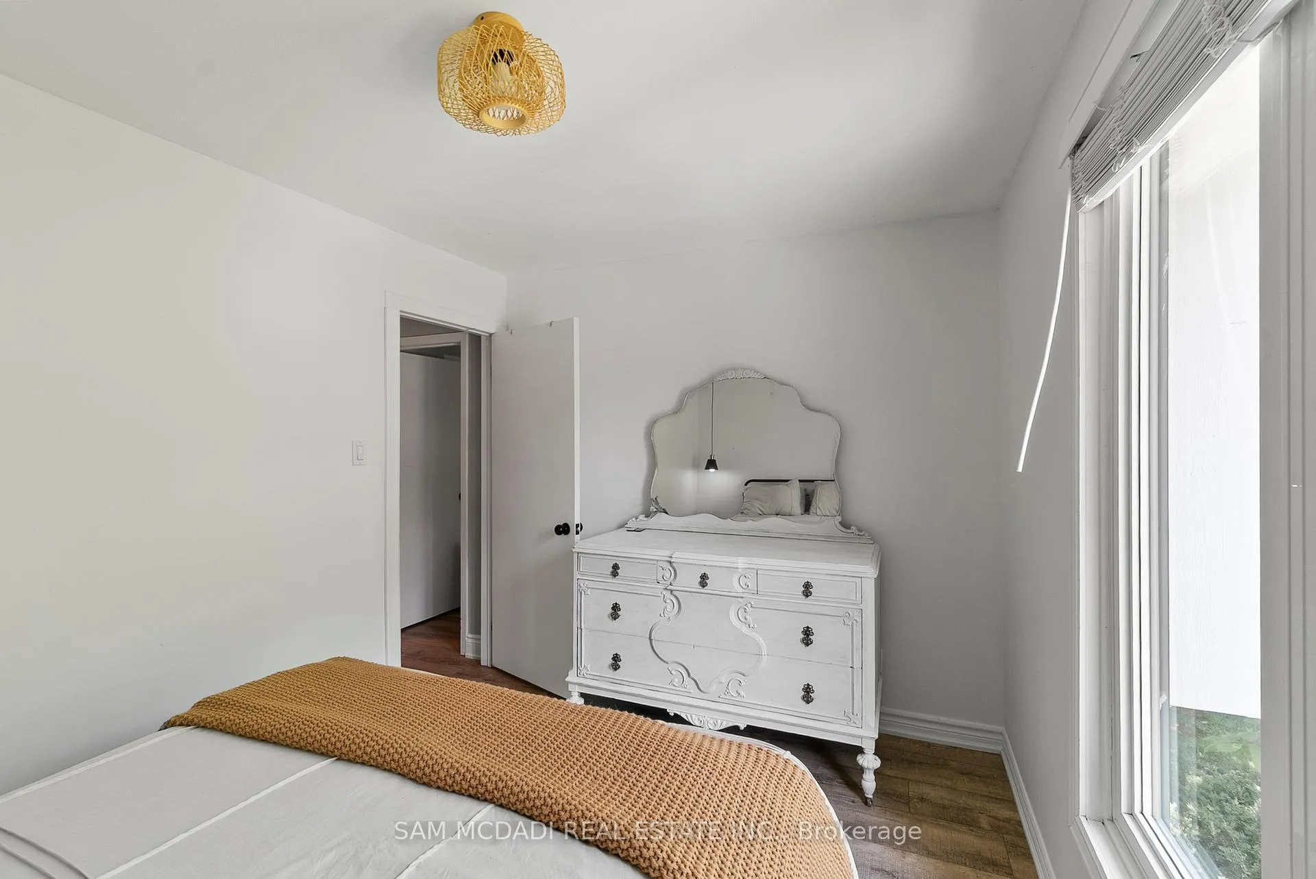 Photo 17 of 496 Seymour Drive, Oakville, West — HOMEH